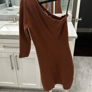 One shoulder brown dress